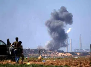 <p>Israel bombed Hamas and several parts of the Gaza...- India TV Hindi