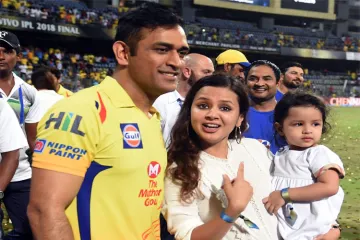 <p>Dhoni, Sakshi, Ziva</p>- India TV Hindi