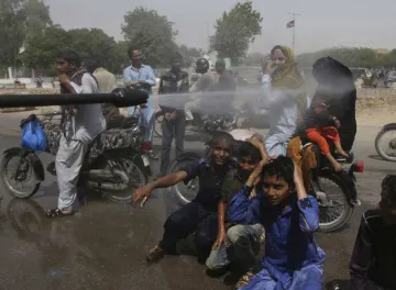 <p>Pakistan Heat Wave Kills 65 People in Karachi</p>- India TV Hindi