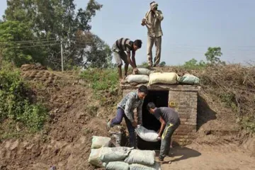 14500 safety bunkers coming up in Jammu and Kashmir border areas- India TV Hindi