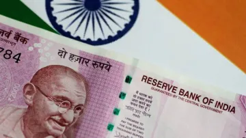 Foreign exchange reserve falls by 20 billion dollar in two and half months to lowest in 2018- India TV Paisa