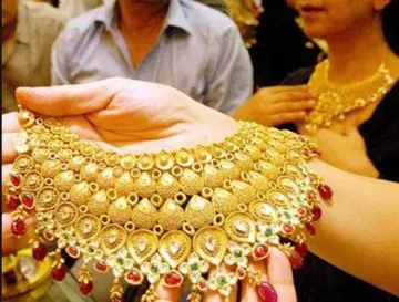 gold buying- India TV Paisa