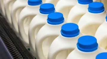 <p>milk</p>- India TV Hindi