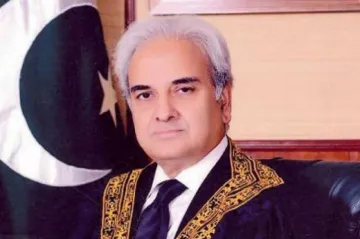 Justice Nasirul Mulk takes oath as caretaker Prime Minister of Pakistan- India TV Hindi
