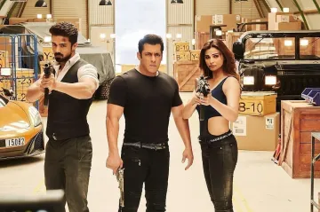 Box Office Collection dsay 3 of Race 3 - India TV Hindi