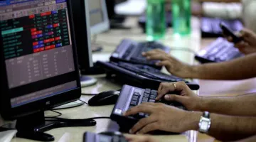 <p>Sensex and Nifty opens negative but IT companies gain...- India TV Paisa