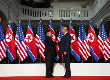 <p>Moved by Trump-Kim summit South Koreans hail talks of...- India TV Hindi