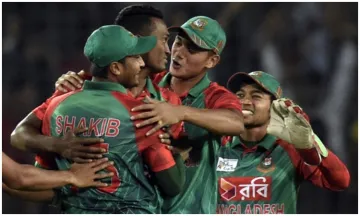 <p>बांग्लादेश की टीम ने...- India TV Hindi
