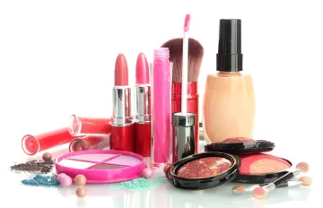 Cheap and imported cosmetics products can be fake says industry- India TV Paisa