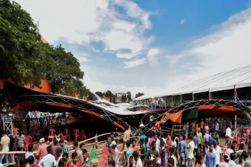 <p>The scene after a makeshift tent collapsed during PM...- India TV Hindi