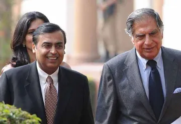 Reliance Industries regains number spot by pushing TCS to 2nd spot- India TV Paisa