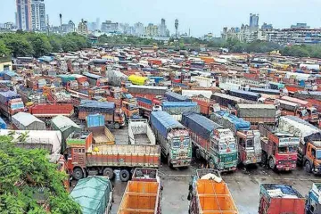 सरकार से बातचीत के बाद ट्रकों की हड़ताल समाप्त- India TV Hindi