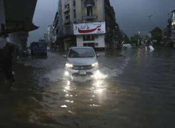 <p>record rain lashes lahore many dead</p>- India TV Hindi
