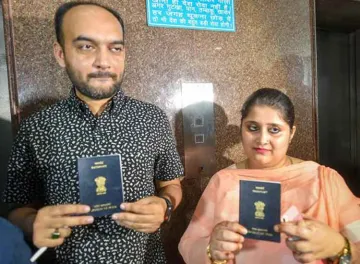 <p>External Affairs Ministry issued passports of Tanvi Seth...- India TV Hindi