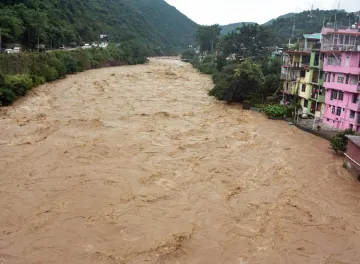 केरल में बाढ़, उच्चतम न्यायालय- India TV Hindi