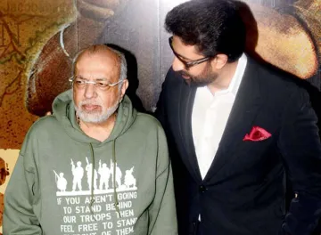 <p>JP Dutta, Abhishek Bachchan</p>- India TV Hindi