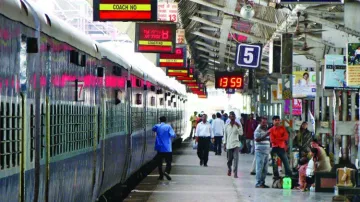 railway station- India TV Paisa