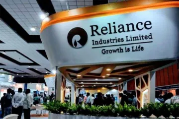 Reliance Industries Market Cap surpasses Rs 8 trillion - India TV Paisa