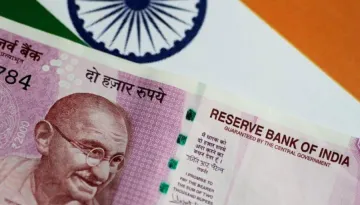 Rupee recovers on Tuesday against Dollar in opening trade - India TV Paisa