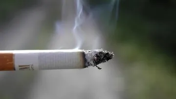 Smoking- India TV Hindi