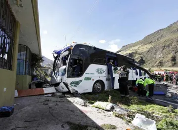 <p>Bus crash in Ecuador kills 24 people injures 22</p>- India TV Hindi