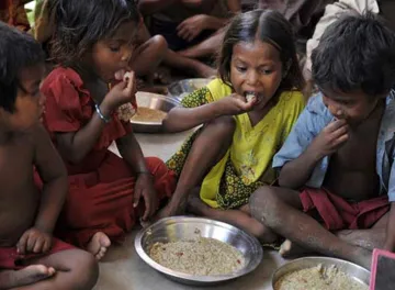 भारत में 27 करोड़ लोग गरीबी से निकले- India TV Hindi