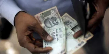 <p>Dollar Rupee</p>- India TV Paisa
