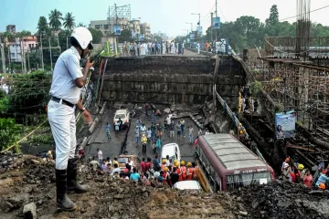 <p>Kolkata Majherhat Bridge collapse</p>- India TV Hindi