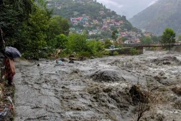 <p>A swollen Beas river flows after heavy rains in the...- India TV Hindi