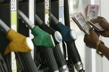 Petrol Price rose to Rs 88 per litre in Mumbai on Monday- India TV Paisa