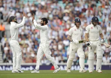 लाइव क्रिकेट स्कोर, भारत बनाम इंग्लैंड, लाइव क्रिकेट मैच स्ट्रीमिंग, फाइनल टेस्ट मैच, चौथा दिन- India TV Hindi