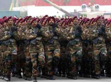 61,000 posts lying vacant in paramilitary forces- India TV Hindi