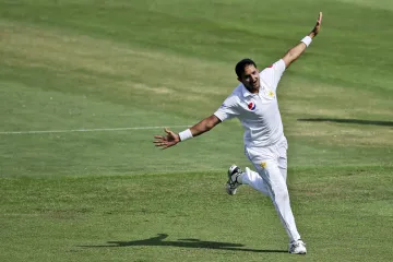 पाकिस्तान को लगा बड़ा झटका, अफ्रीका के खिलाफ बॉक्सिंग डे टेस्ट से बाहर हुआ स्टार गेंदबाज- India TV Hindi