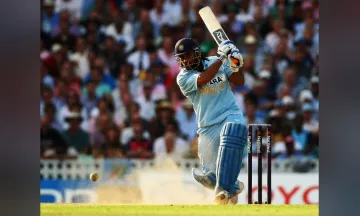  देखिए कैसे एम एस धोनी ने आज ही के दिन दी थी क्रिकेट की दुनिया में धमाकेदार दस्तक- India TV Hindi