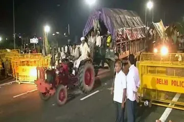 आधी रात खत्म हुई 'किसान क्रांति', किसानघाट से अपने घरों को वापस लौटे अन्नदाता- India TV Hindi