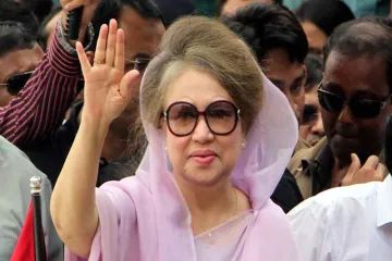 Former Bangla Prime Minister Khaleda Zia is paralyzed - India TV Hindi