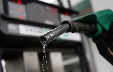 <p>Petrol and Diesel Price on 22nd October </p>- India TV Paisa