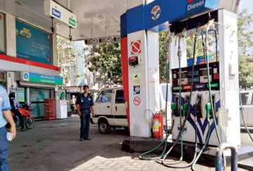 petrol pump in delhi- India TV Paisa