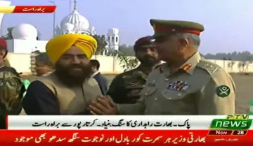 Khalistani terrorist Gopal Chawla seen with Pak Army Chief Qamar Bajwa- India TV Hindi