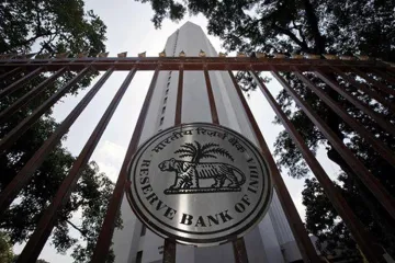 ‘रिजर्व बैंक की स्वायत्तता को लेकर नेहरू का बयान आज भी सही’ - India TV Hindi