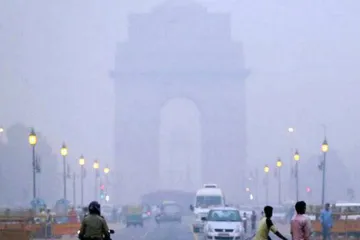दिल्ली में वायु गुणवत्ता बेहद खराब, ईपीसीए ने अधिकारियों के डीजल गाड़ी इस्तेमाल पर जताई चिंता - India TV Hindi