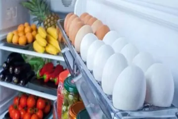<p>store eggs in fridge door</p>- India TV Hindi