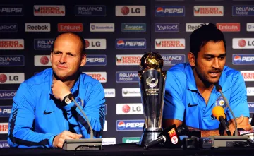 Gary Kirsten said MS Dhoni earned the right to quit the game on his own terms- India TV Hindi