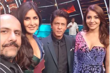 Shah Rukh Khan Anushka Sharma Katrina Kaif for Zero promotion at Indian Idol 10 Grand Finale - India TV Hindi