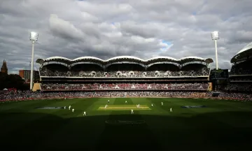 Cricket Match at Adelaide Oval- India TV Hindi