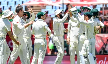 दक्षिण अफ्रीका बनाम पाकिस्तान: पहले दिन रहा गेंदबाजों का दबदबा, ओलिवर ने झटके 6 विकेट- India TV Hindi