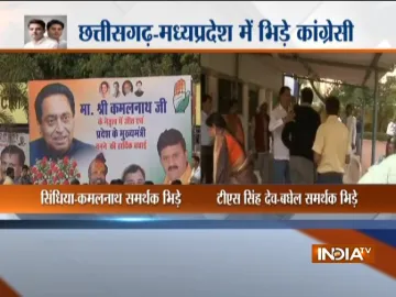 Congress workers clashes each other to support their respective leader for Chief Ministers' post- India TV Hindi