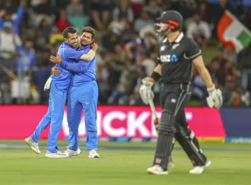  सितारों से सजी भारतीय टीम में इस गेंदबाज ने बनाया सबसे बड़ा स्कोर, इतिहास में दूसरी बार हुआ ऐसा- India TV Hindi