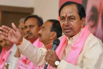 <p>KCR against sharing stage with Rahul</p>- India TV Hindi