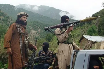 Pakistan army says 4 security forces, 4 Taliban fighters dead after attack | AP File- India TV Hindi